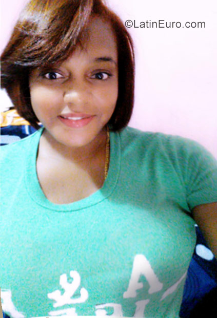 Date this voluptuous Dominican Republic girl Priscila from Santiago De Los Caballero DO29606
