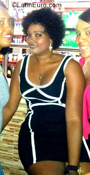 Date this hard body Dominican Republic girl Ruth from Santiago DO29607