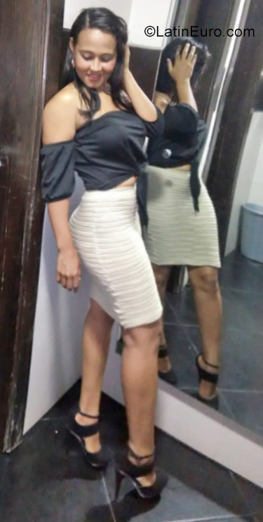 Date this fun Dominican Republic girl Isabel from Santiago DO29614