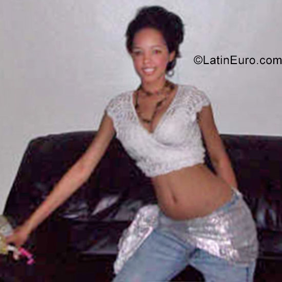 Date this hot Dominican Republic girl Giny from Santiago DO29759