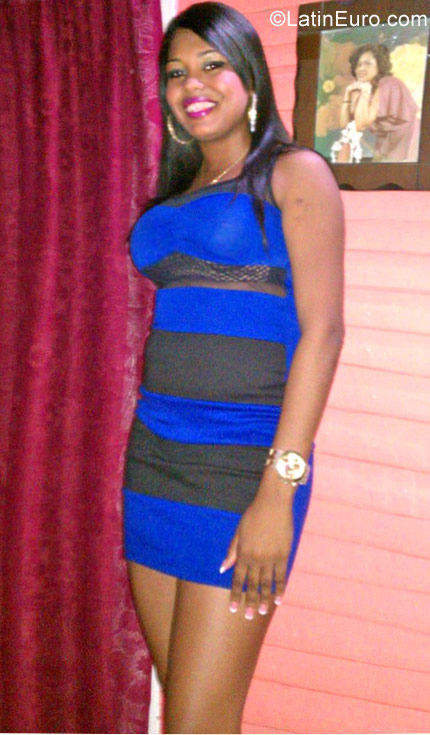 Date this delightful Dominican Republic girl Yovermin from Puerto Plata DO29794