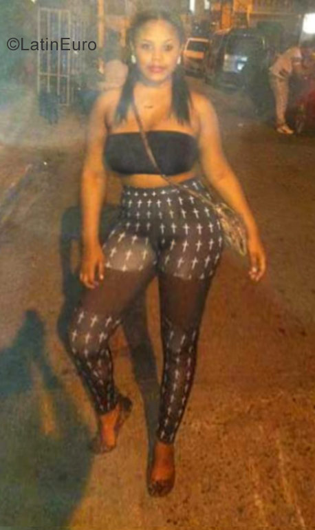 Date this sultry Dominican Republic girl Mildres from Santiago DO29864