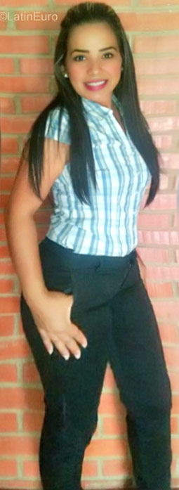 Date this funny Venezuela girl Lily from Lara VE1967