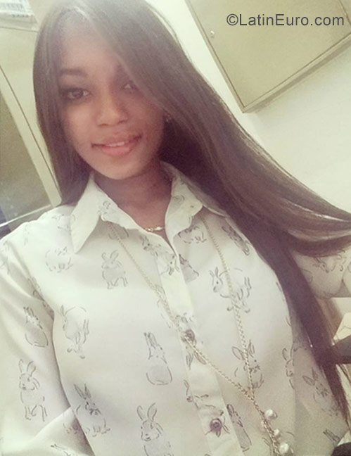 Date this fun Dominican Republic girl Arlene from Santo Domingo DO31549