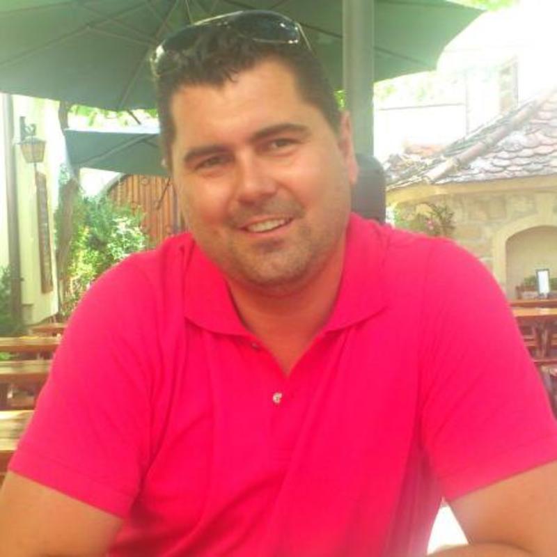 Date this attractive Ireland man Bamah from Mayo IE70