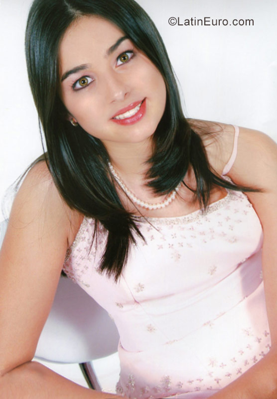 Date this georgeous Brazil girl Camila from Cascavel BR10285