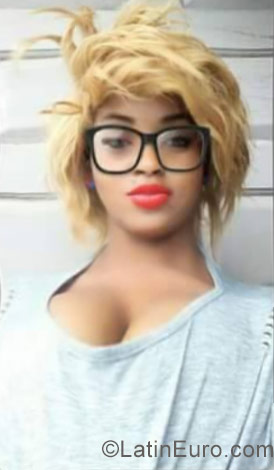 Date this good-looking Ivory Coast girl Rito from Abidjan IC86