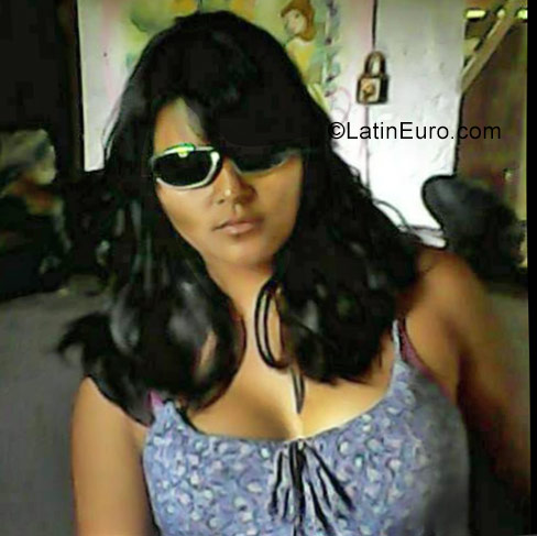 Date this attractive Honduras girl Lilian from Comayagua HN2361