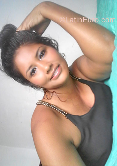Date this beautiful Colombia girl Leidy from Cali CO22384