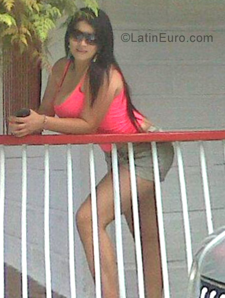 Date this sensual Colombia girl Samanta from Medellin CO22393