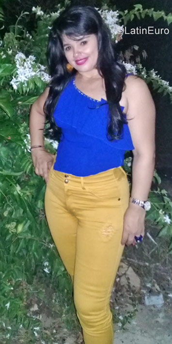 Date this gorgeous Colombia girl Maria from Valledupar CO22416