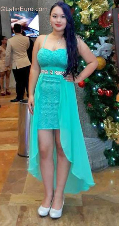 Date this tall Colombia girl Mervily from Manizales CO22431
