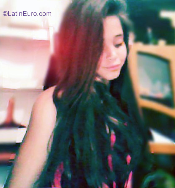 Date this good-looking Argentina girl Martina from Cordoba AR111