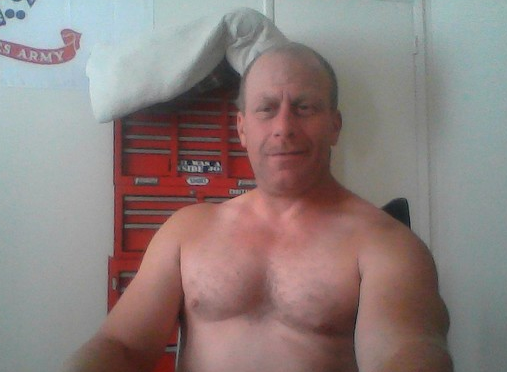 Date this athletic United States man Threelegmike from Merced US18724