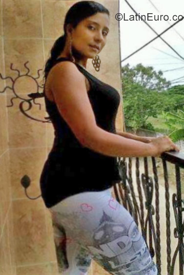 Date this young Colombia girl Katherine from Cali CO22486