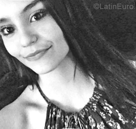 Date this hard body Venezuela girl Maru from Maracaibo VE1014