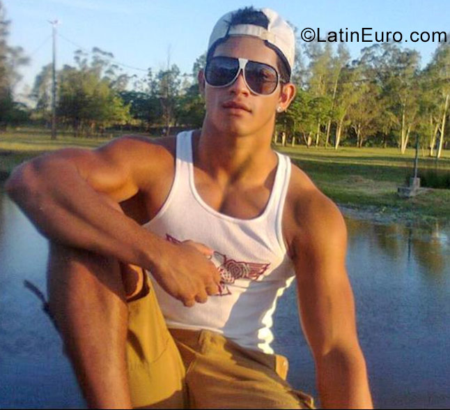 Date this sultry Paraguay man David from Asuncion PY14