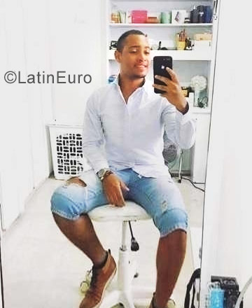 Date this exotic Colombia man David from Cali CO22603