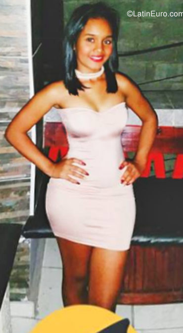 Date this delightful Dominican Republic girl Sugeidy from Puerto Plata DO30573