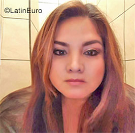 Date this voluptuous Bolivia girl Zuleyma from Santa Cruz BO25