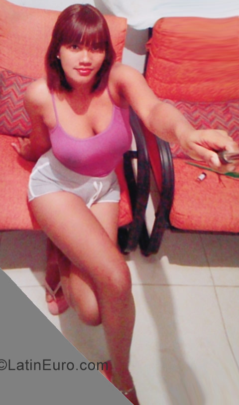 Date this sensual Dominican Republic girl Eli from Cotui DO30749