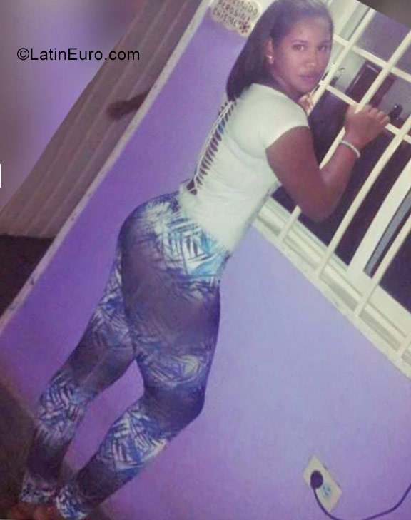 Date this lovely Venezuela girl Oriany from Cumana VE1116