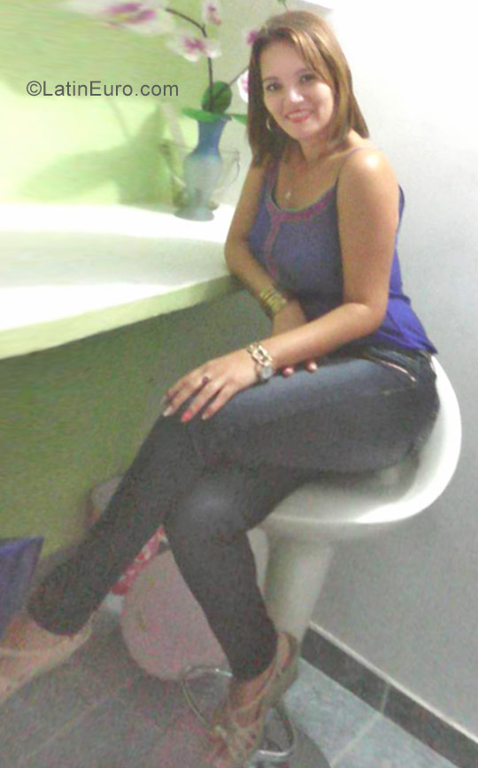 Date this foxy Colombia girl Sandra from Pereira CO22858