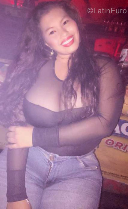 Date this sultry Colombia girl Mara Nelly from Barranquilla CO22863