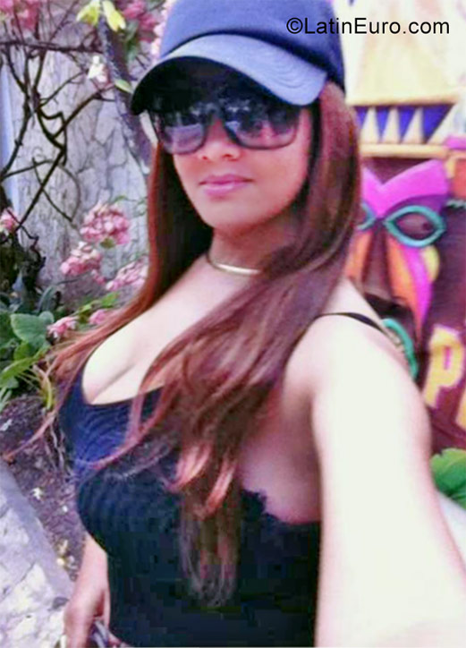 Date this lovely Dominican Republic girl Maria from La Romana DO30925