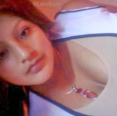 Date this stunning Peru girl Dina from Huancayo PE1182