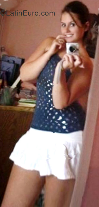 Date this gorgeous Venezuela girl Venesa from Maracaibo VE1197