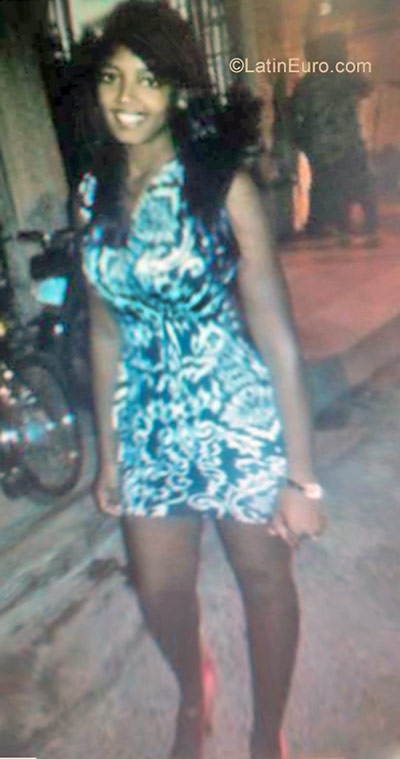 Date this sensual Dominican Republic girl Tania from San Cristobal DO30981