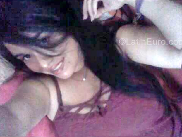 Date this young Colombia girl Liz from Barranquilla CO22962