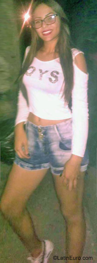 Date this tall Venezuela girl Yulied from La Victoria VE1228