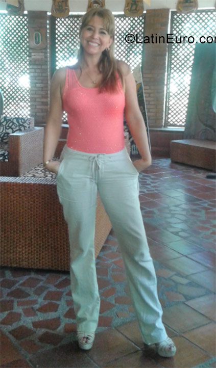 Date this beautiful Colombia girl Juliana from Bogota CO23019