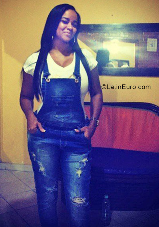 Date this cute Colombia girl Faisury from Cali CO23154