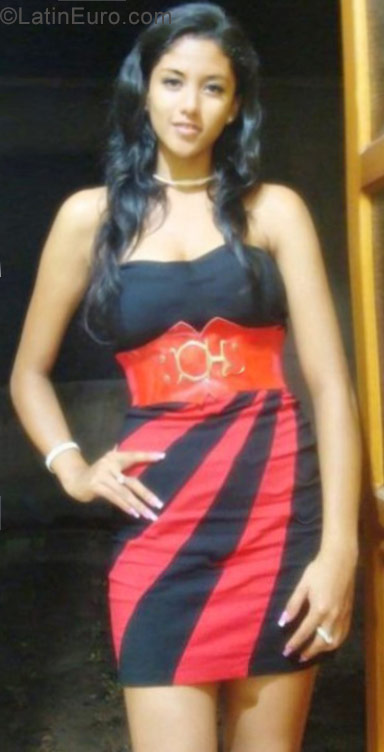 Date this nice looking Venezuela girl Maria from Barquisimeto VE1279