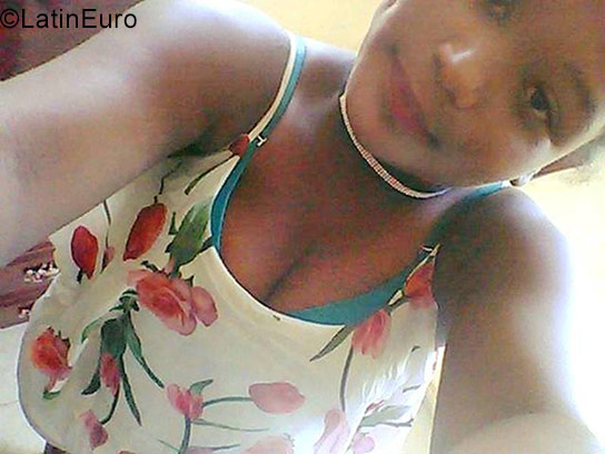 Date this funny Dominican Republic girl Scarlett from Santo Domingo DO31536