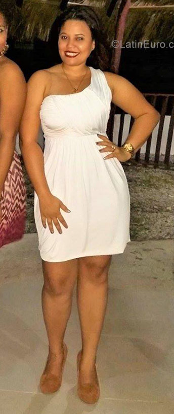 Date this sensual Dominican Republic girl Jasmel from Nagua DO31557