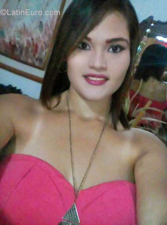 Date this nice looking Venezuela girl Hilda from Cabimas VE1377