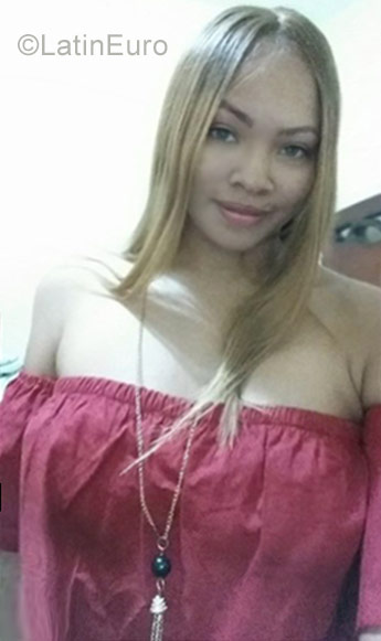 Date this lovely Dominican Republic girl Saril from San Francisco de Marcoris DO35437