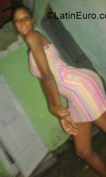 Date this sultry Dominican Republic girl Janette from Santo Domingo DO31766