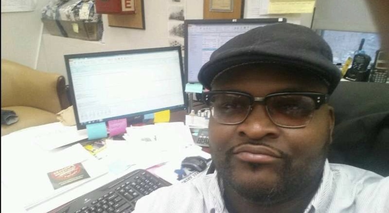 Date this young United States Minor Outlying Islands man DEFJAMEXECUTIVE from Elizabeth UM59