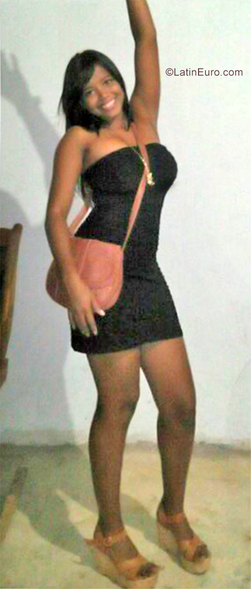 Date this fun Colombia girl Lianis from Riohacha CO30803