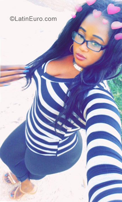 Date this young Jamaica girl Jade from Kingston JM2569