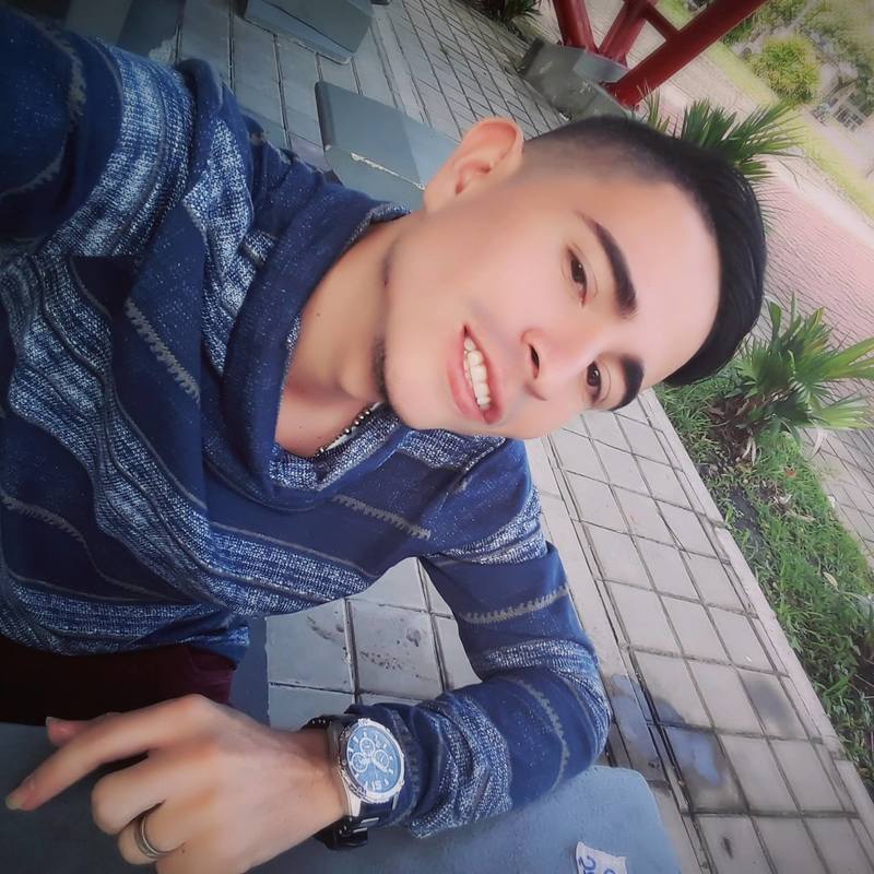 Date this tall Colombia man DIMETRI from Villavicencio CO23629