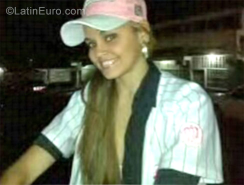Date this happy Venezuela girl Paty from Bolivar VE1486