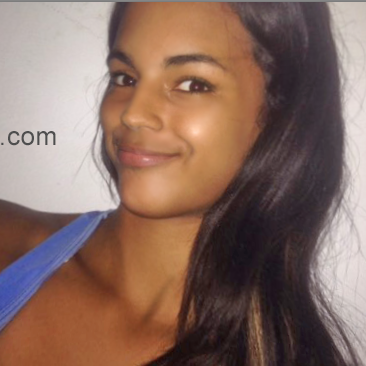 Date this nice looking Venezuela girl Alba from Madrid VE1493