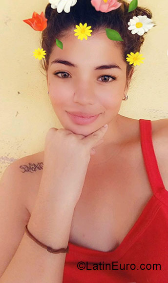 Date this young Venezuela girl Nazareth from El Tigre VE1498