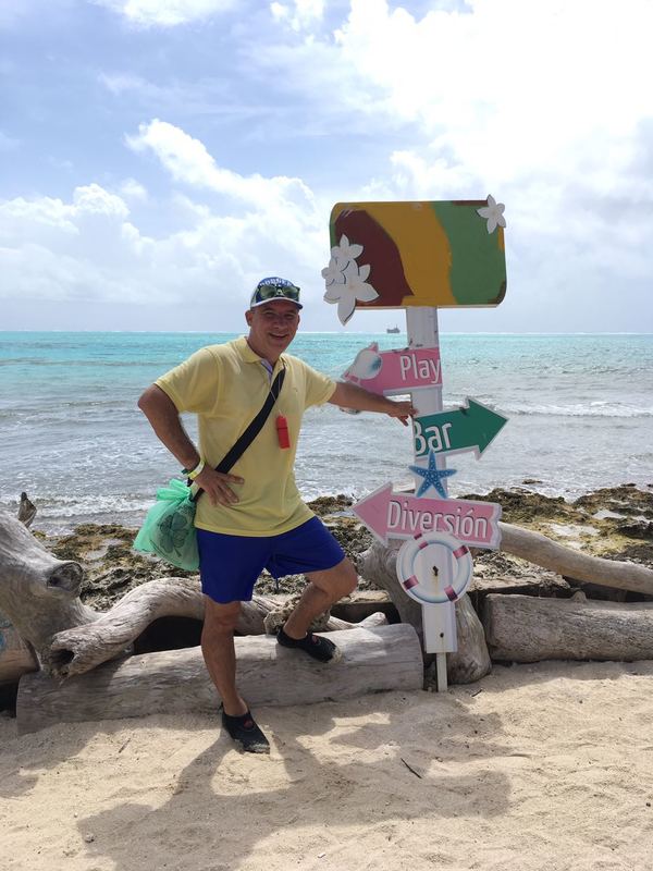 Date this beautiful Colombia man Frijolito from Medellin CO23689